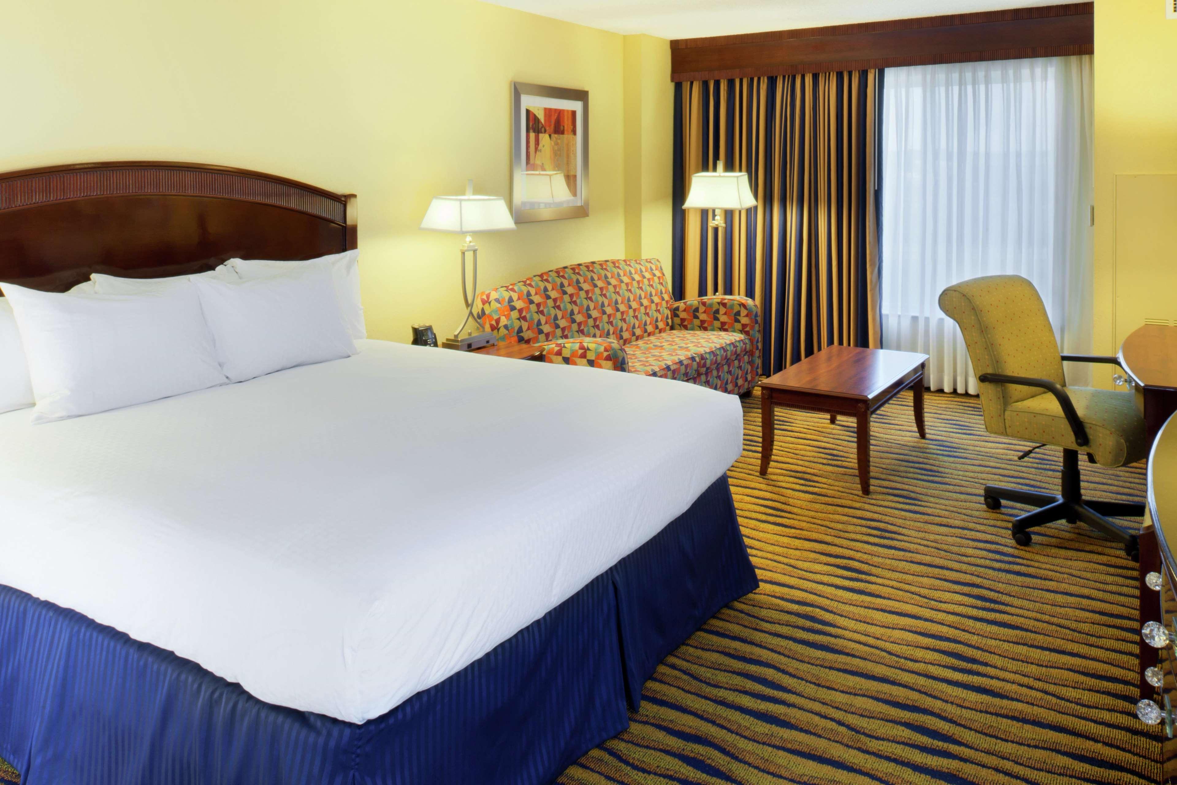 Doubletree By Hilton Greensboro Zimmer foto