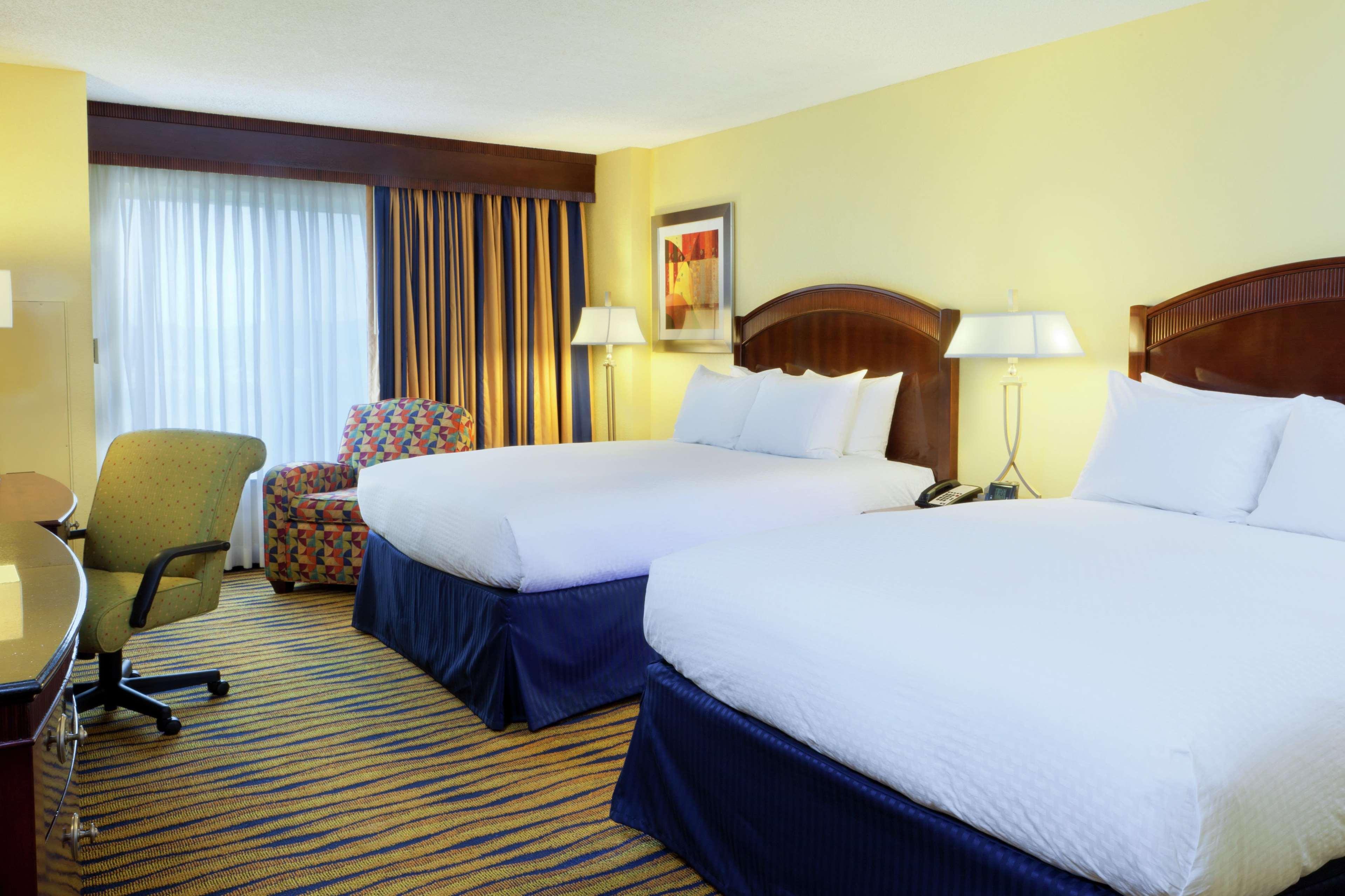 Doubletree By Hilton Greensboro Zimmer foto